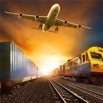 輸送・輸入の書類作成を手伝うことができるか?